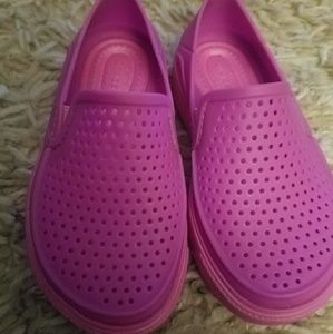 Crocs new without tag